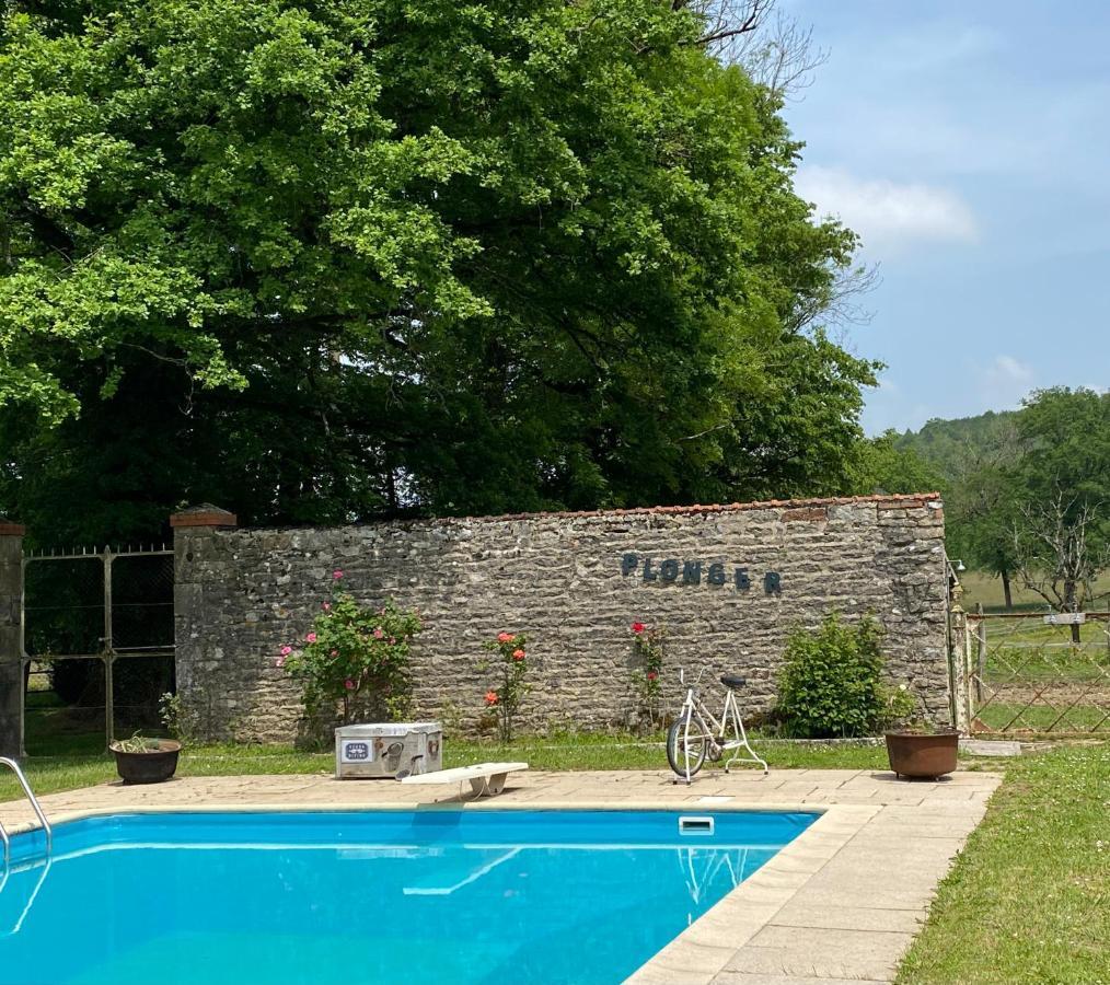 Le Colombier De Malpas Bed & Breakfast Quingey Dış mekan fotoğraf
