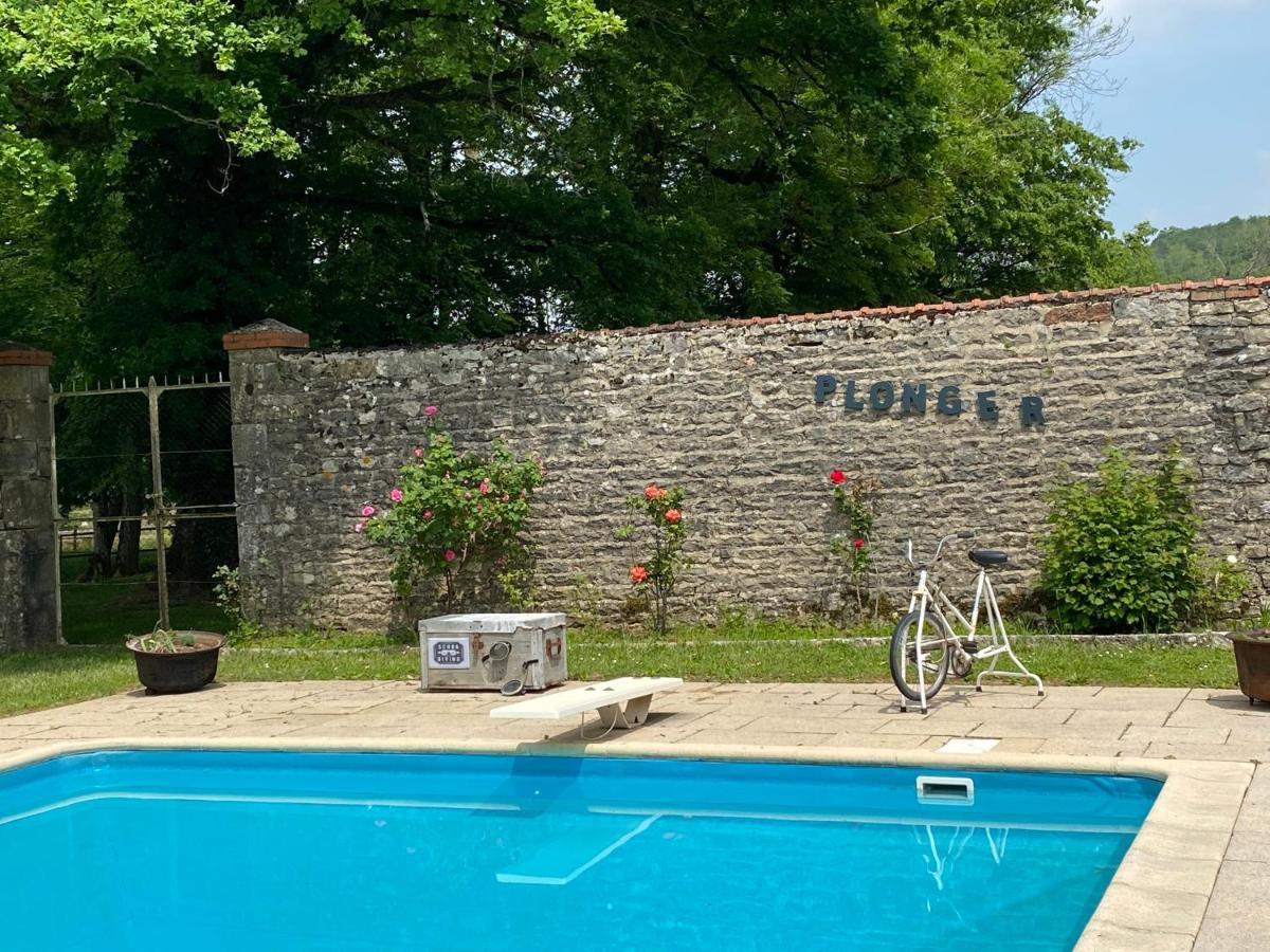 Le Colombier De Malpas Bed & Breakfast Quingey Dış mekan fotoğraf