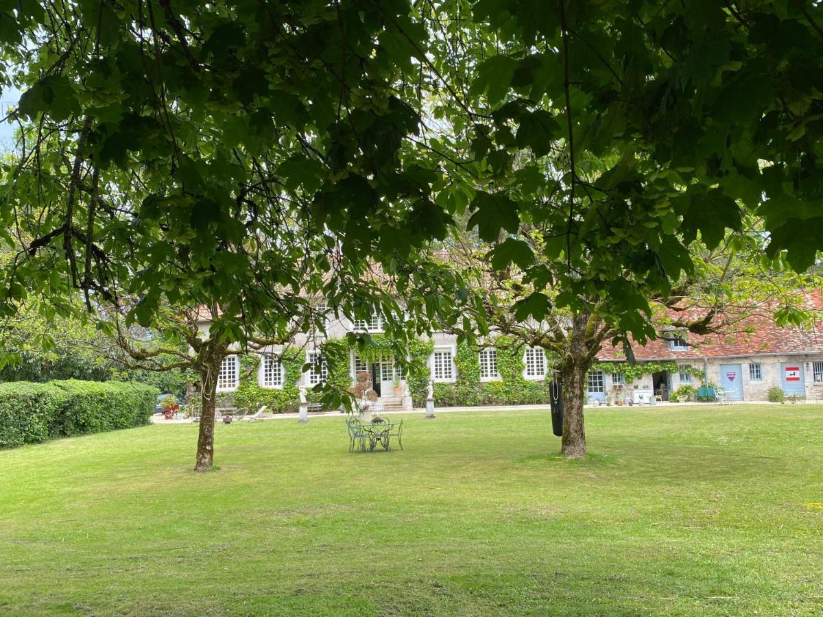 Le Colombier De Malpas Bed & Breakfast Quingey Dış mekan fotoğraf