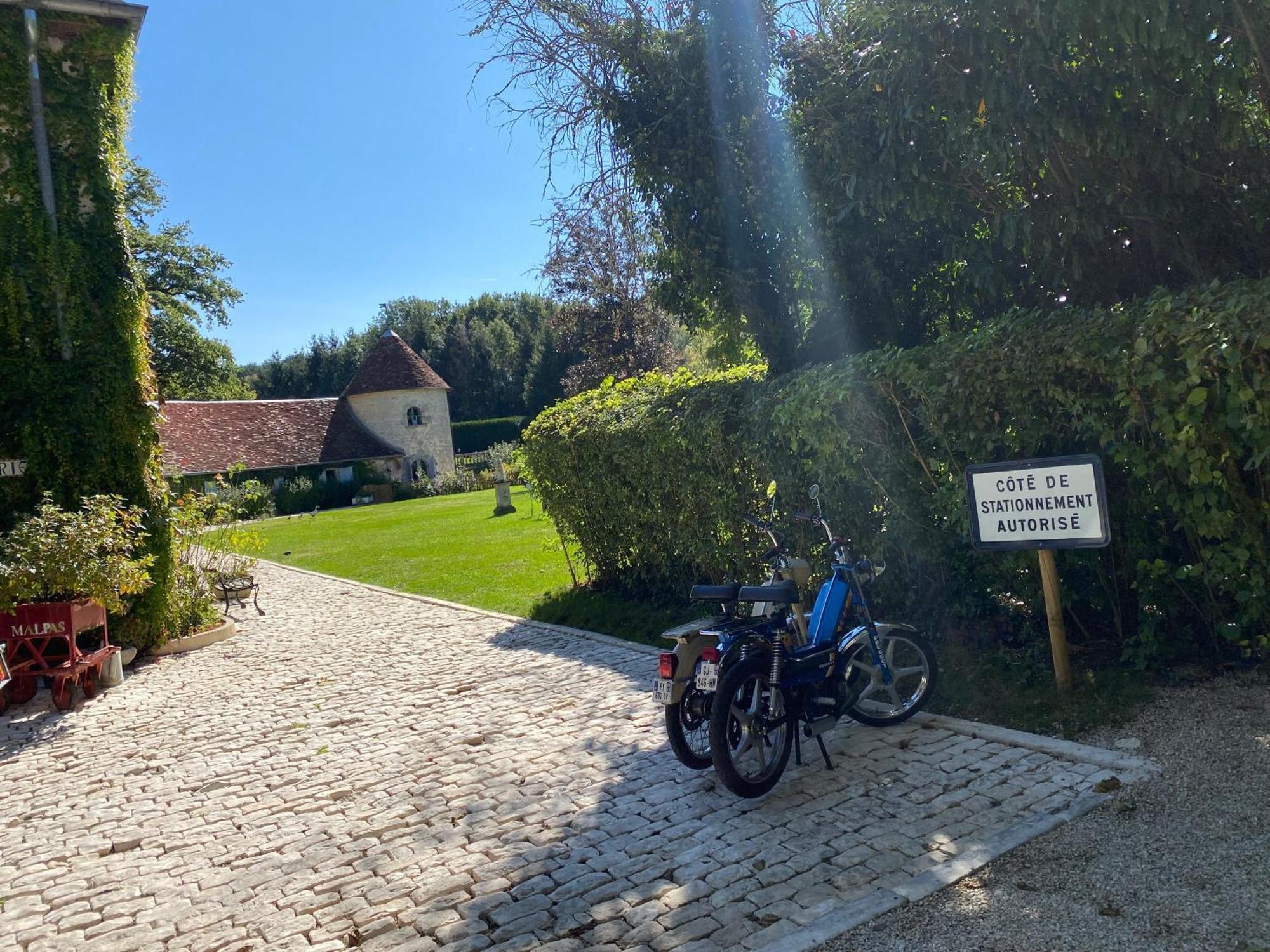 Le Colombier De Malpas Bed & Breakfast Quingey Dış mekan fotoğraf