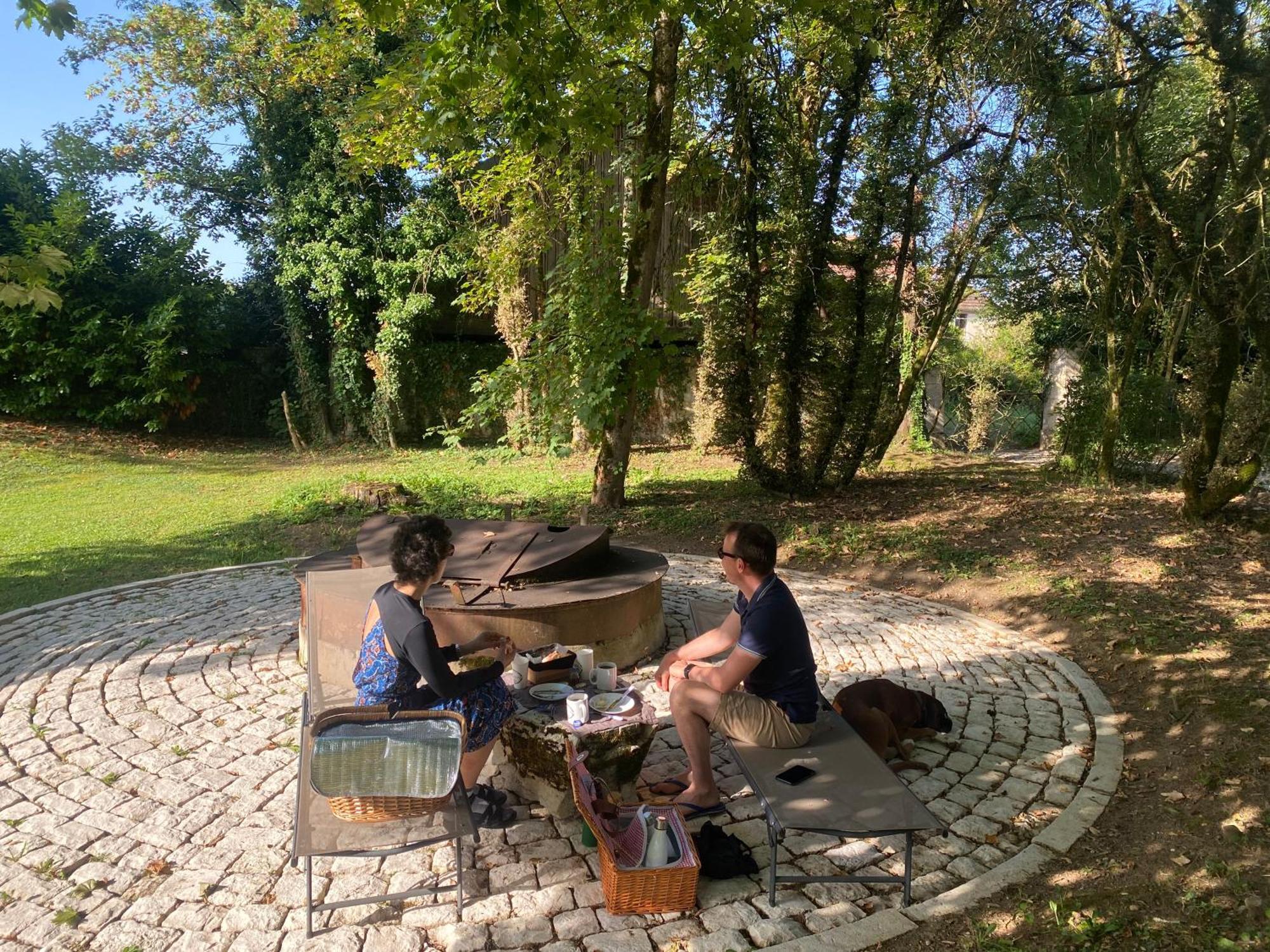 Le Colombier De Malpas Bed & Breakfast Quingey Dış mekan fotoğraf