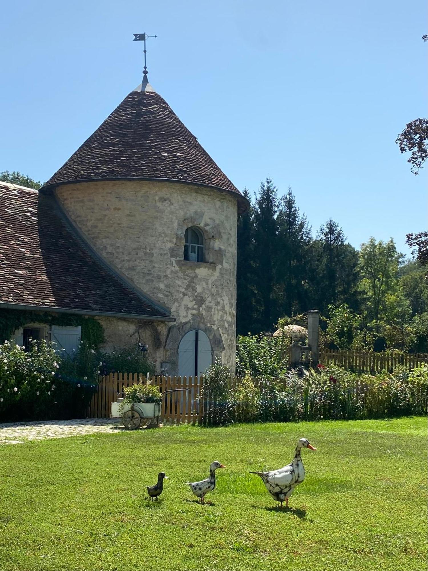 Le Colombier De Malpas Bed & Breakfast Quingey Dış mekan fotoğraf
